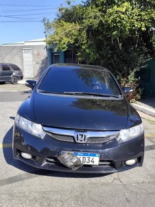 HONDA CIVIC 1.8 EXS 16V FLEX 4P AUTOMÁTICO HONDA CIVIC 1.8 EXS 16V FLEX 4P AUTOMÁTICO